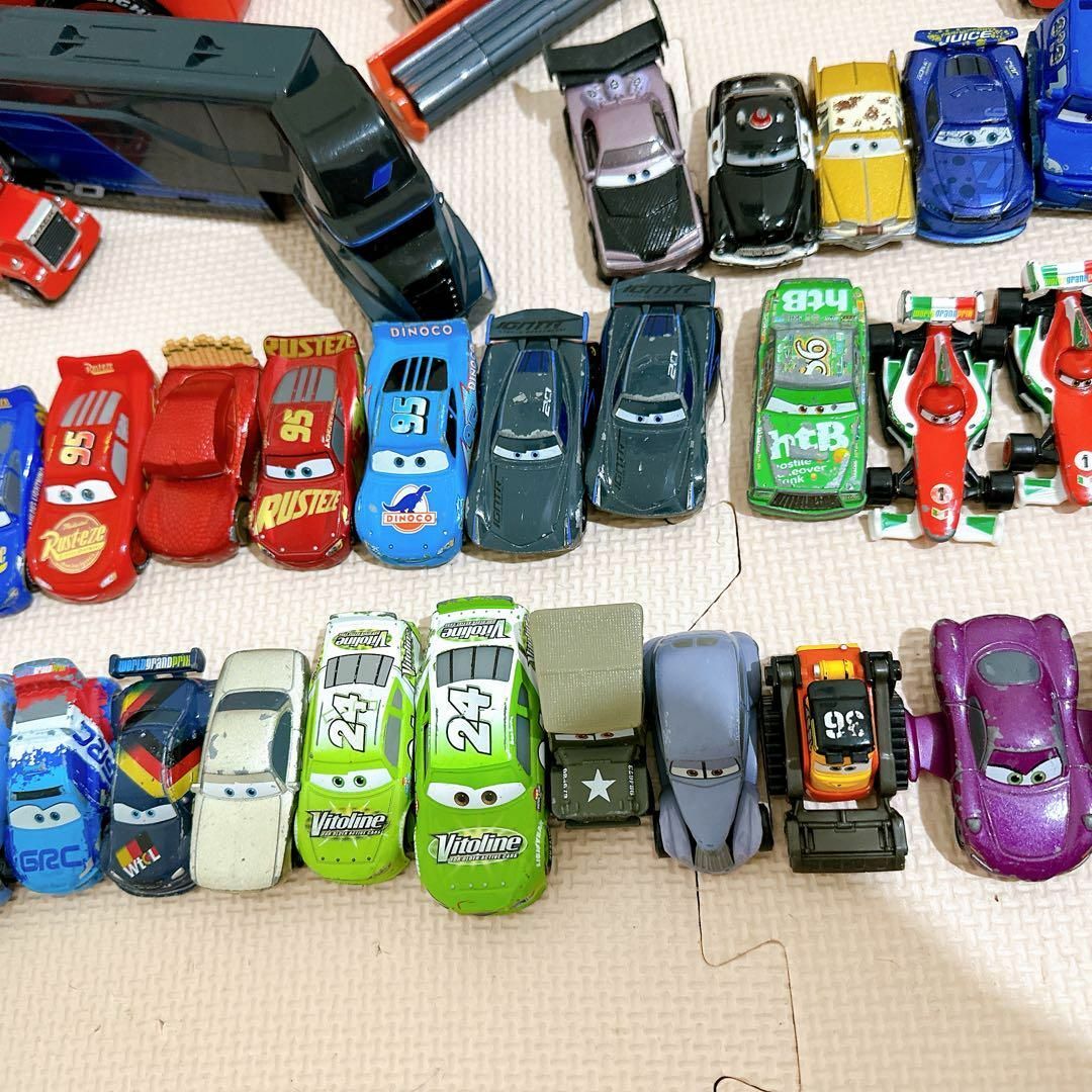 カーズ トミカ 図鑑 まとめ売り 70台以上 レア、廃盤あり カーズ