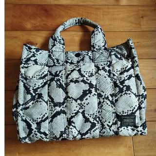 HEADPORTERのフリマアイテム一覧