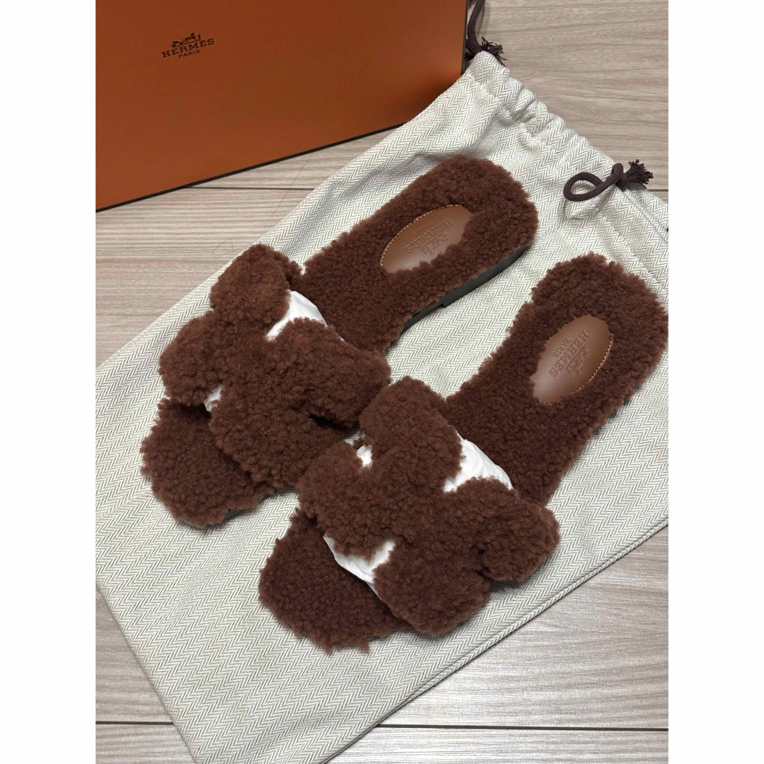 HERMES - エルメス オラン ボア ムートン Hモチーフ フラット サンダル