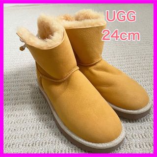 UGG（ブーツ ・ イエロー/黄色系）のフリマアイテム一覧