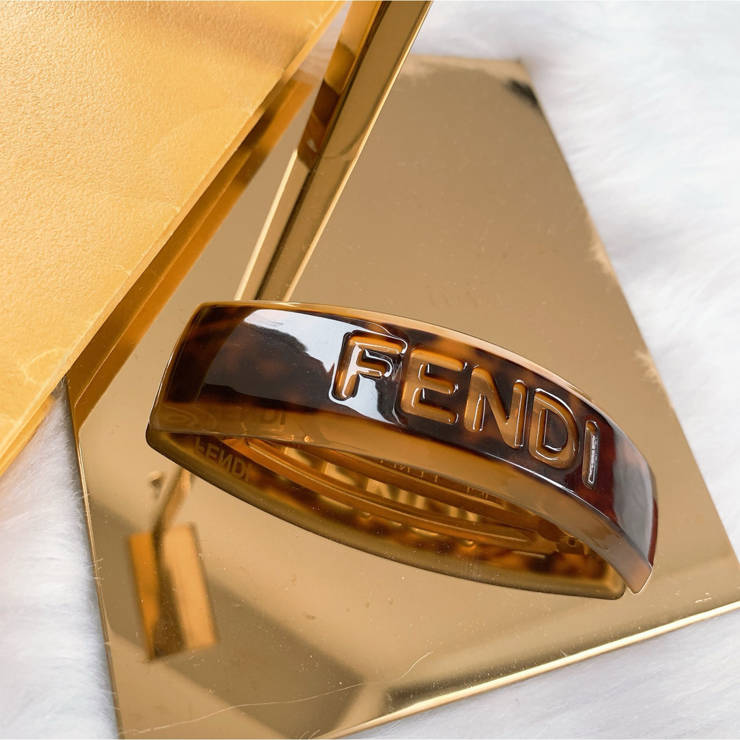 FENDI ヘアアクセサリー バレッタ FENDI - 正規品FENDI バレッタ