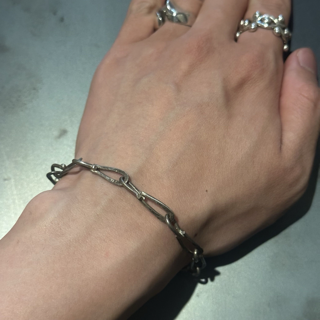 SILVER925 HOOK CHAIN DESIGN BRACELETシルバーの通販 by よし's shop