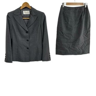 Harrods（スーツ）のフリマアイテム一覧