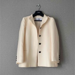 Christian Dior（ノーカラージャケット）のフリマアイテム一覧