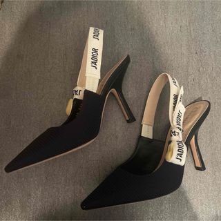 Dior（ハイヒール/パンプス）のフリマアイテム一覧