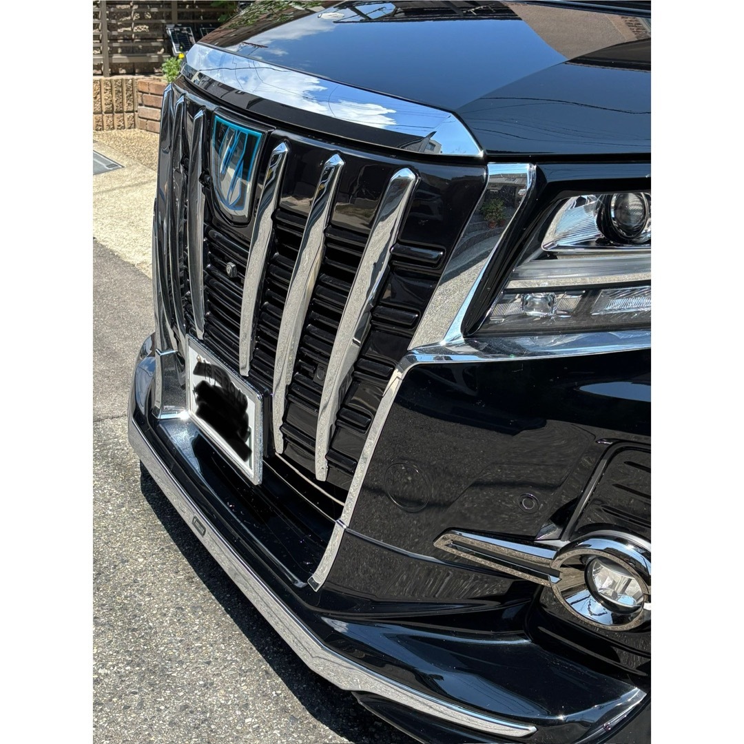 アルファード30系フロントグリル(縦グリルブラック塗装) アルファード