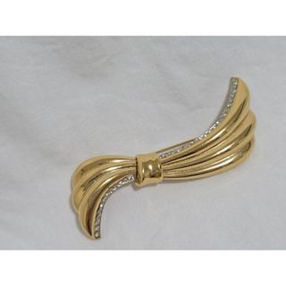 Yves Saint Laurent（ブローチ/コサージュ）のフリマアイテム一覧