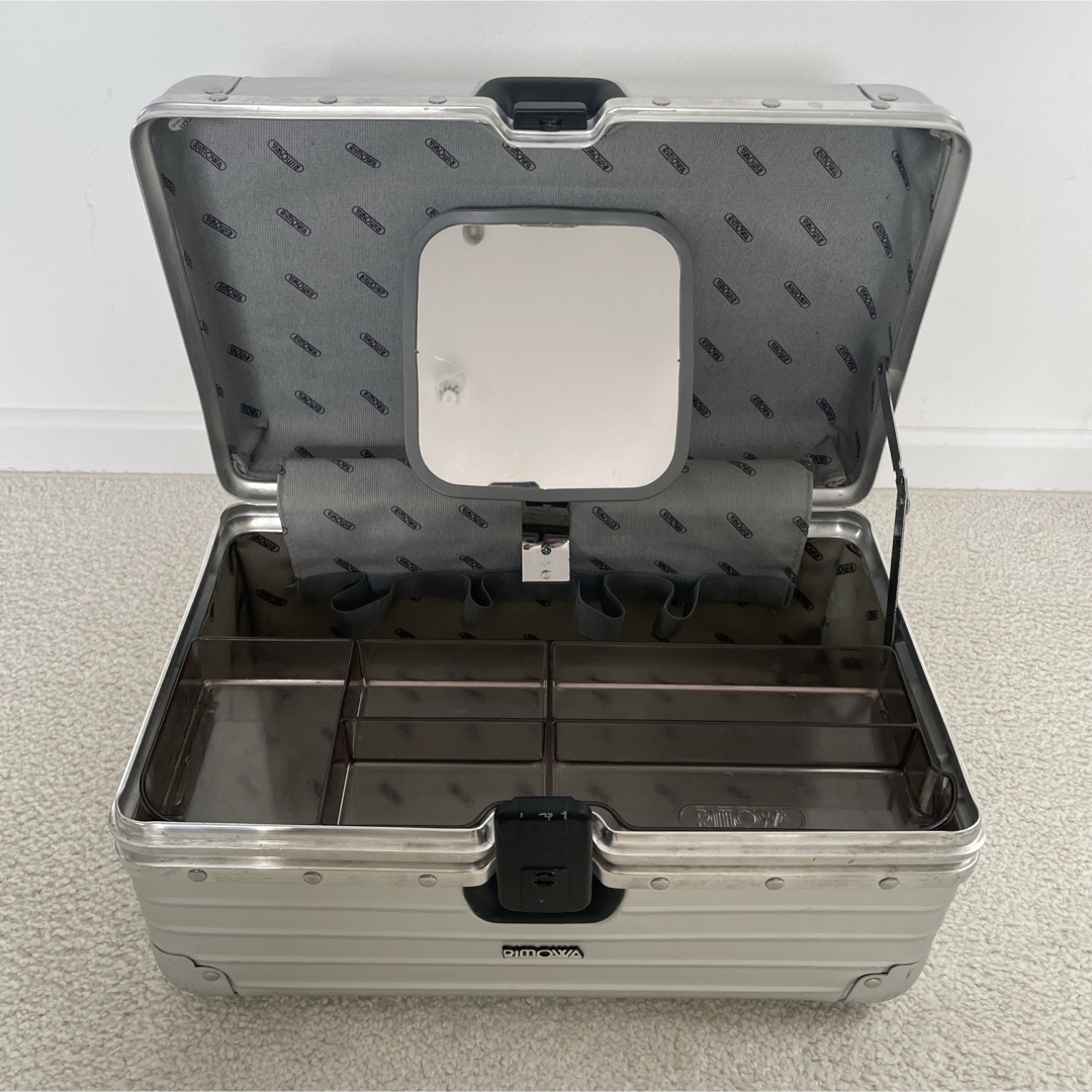 希少 RIMOWA Opal/オパール ビューティケース 19L アルミニウム