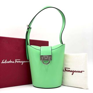 Salvatore Ferragamo - Salvatore Ferragamo サルヴァトーレフェラガモ