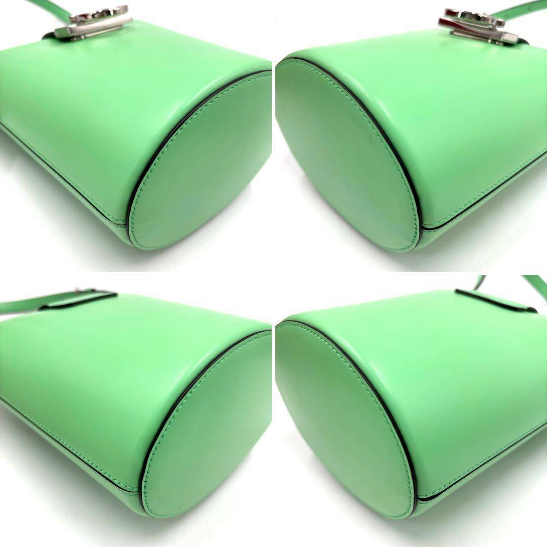 Salvatore Ferragamo - Salvatore Ferragamo サルヴァトーレフェラガモ