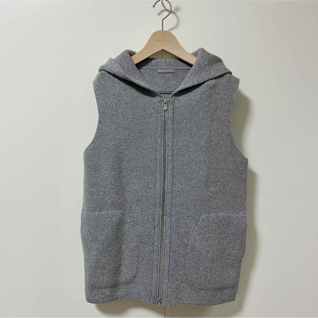 Theory luxe - theory luxe 23AW 完売 ジップアップ フーデットベスト