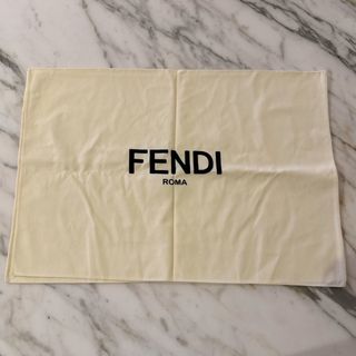 FENDI（ショップ袋）のフリマアイテム一覧
