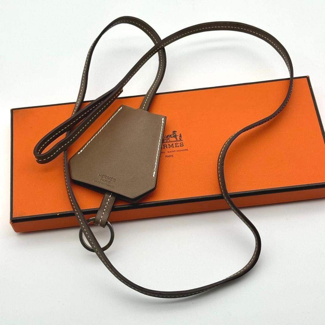 HERMES - 美品 HERMES レザー クロシェット キーリング チャーム