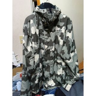 carhartt（マウンテンパーカー）のフリマアイテム一覧
