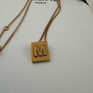CELINE（イニシャル ・ ネックレス）のフリマアイテム一覧