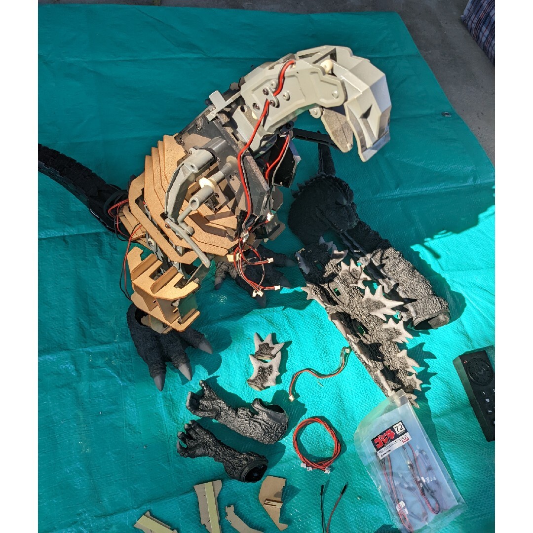 ジャンク デアゴスティーニ ゴジラをつくる/初代ゴジラの通販 by ち