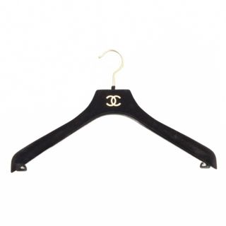 CHANEL - CHANEL ハンガー 3本セットの通販 by .｜シャネルならラクマ