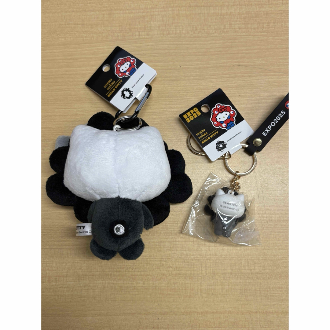 黒ミャクミャク キティ なりきり BC カラビナ モノクロ キーホルダー