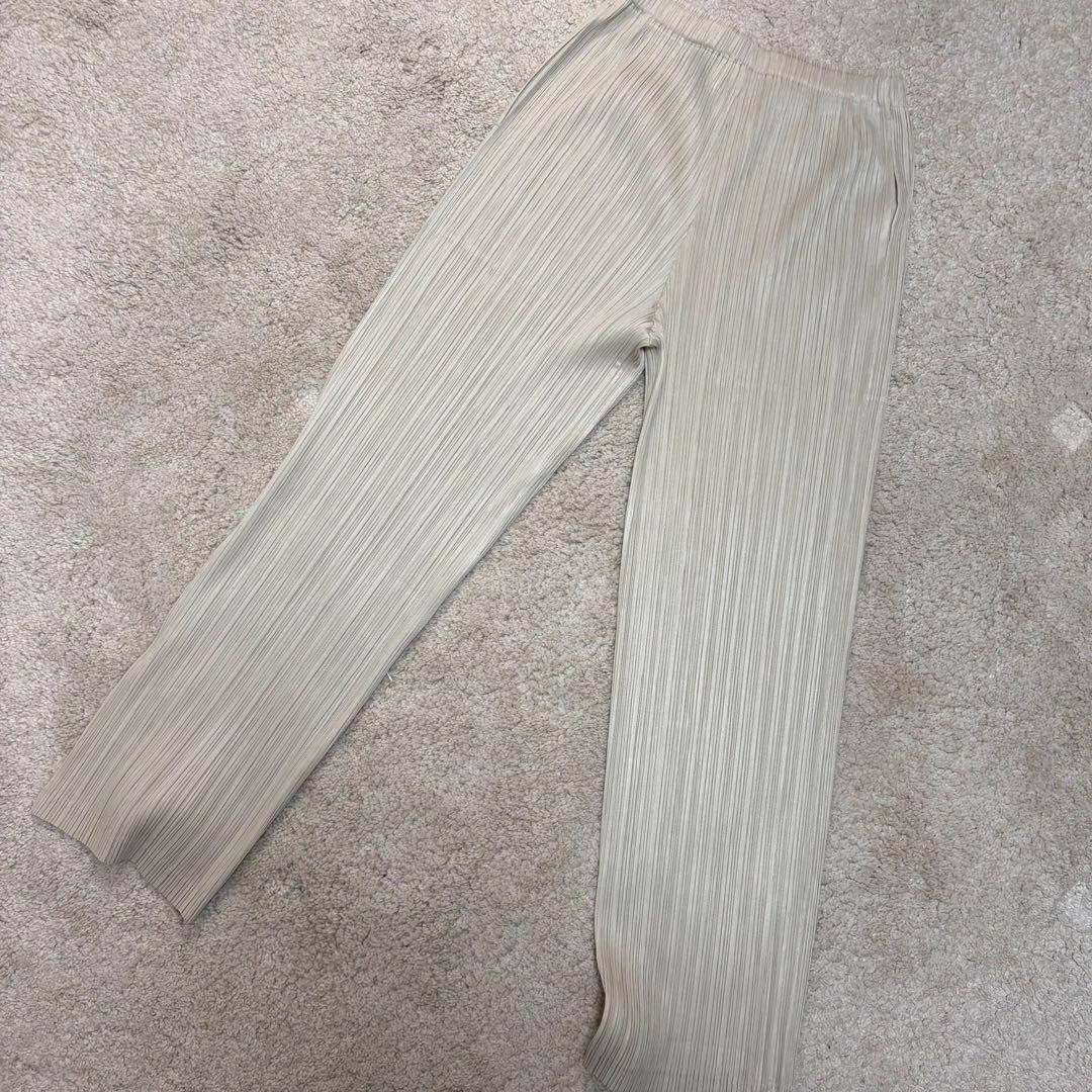 PLEATS PLEASE ISSEY MIYAKE - イッセイミヤケ プリーツ プリーズISSEY