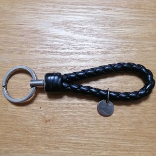 BOTTEGA VENETA（キーホルダー ・ ブラック/黒色系）のフリマアイテム一覧
