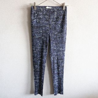 PLEATS PLEASE ISSEY MIYAKE（カジュアルパンツ）のフリマアイテム一覧