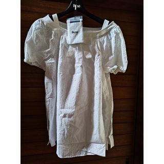 René（シャツ/ブラウス(半袖/袖なし)）のフリマアイテム一覧