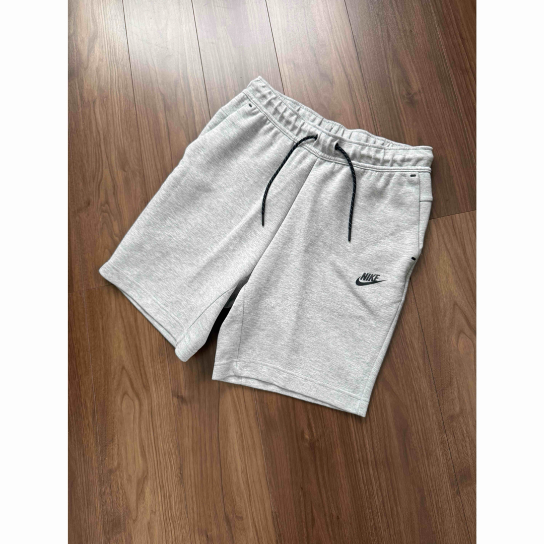 NIKE - メンズM グレー テックフリース ハーフパンツ 廃盤 NIKE 白タグ