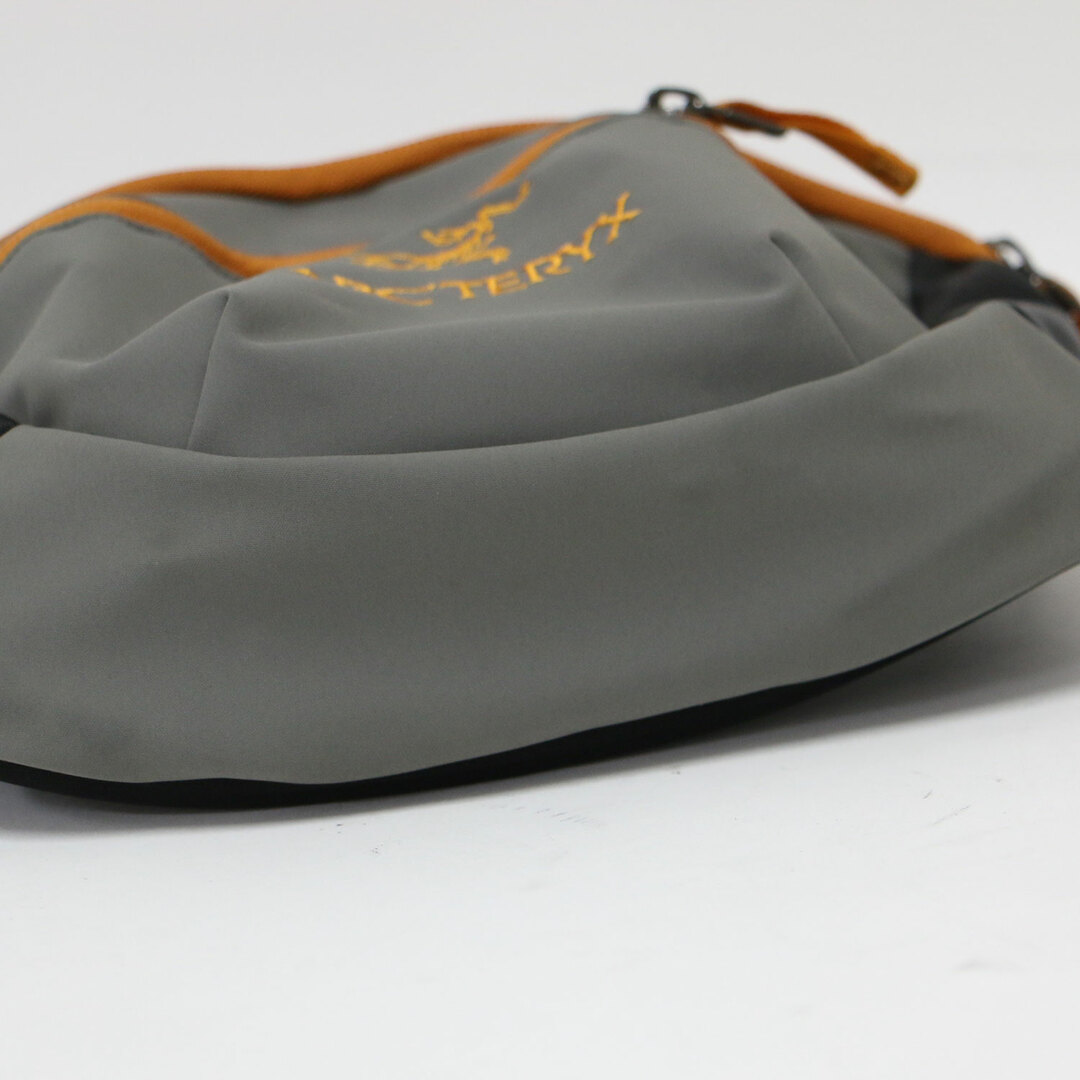 ARC'TERYX - 【新品】ARCTERYX アークテリクス バッグ グレー オレンジ