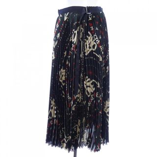 sacai（スカート ・ レッド/赤色系）のフリマアイテム一覧