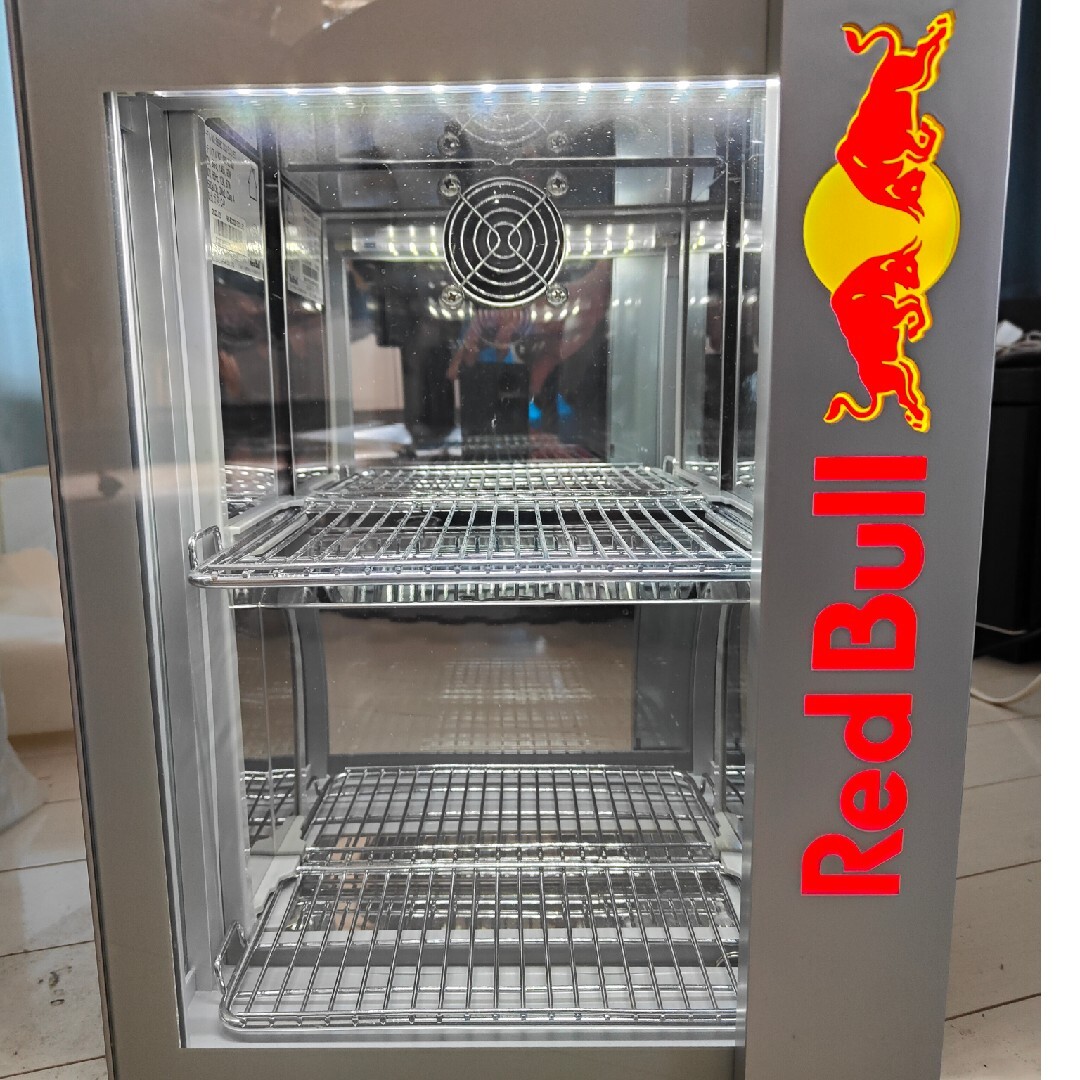 Red Bull - Red Bull 冷蔵庫の通販 by かおる's shop｜レッドブルなら