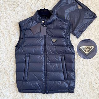 PRADA（ダウンベスト）のフリマアイテム一覧