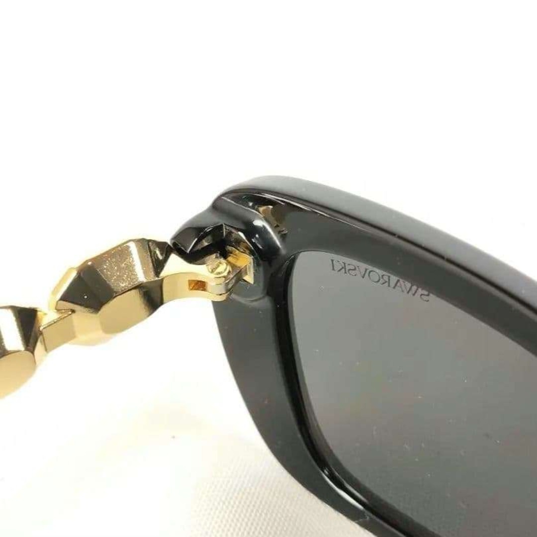 美品 SWAROVSKI クリスタル装飾サングラス ケース付 d30 美品