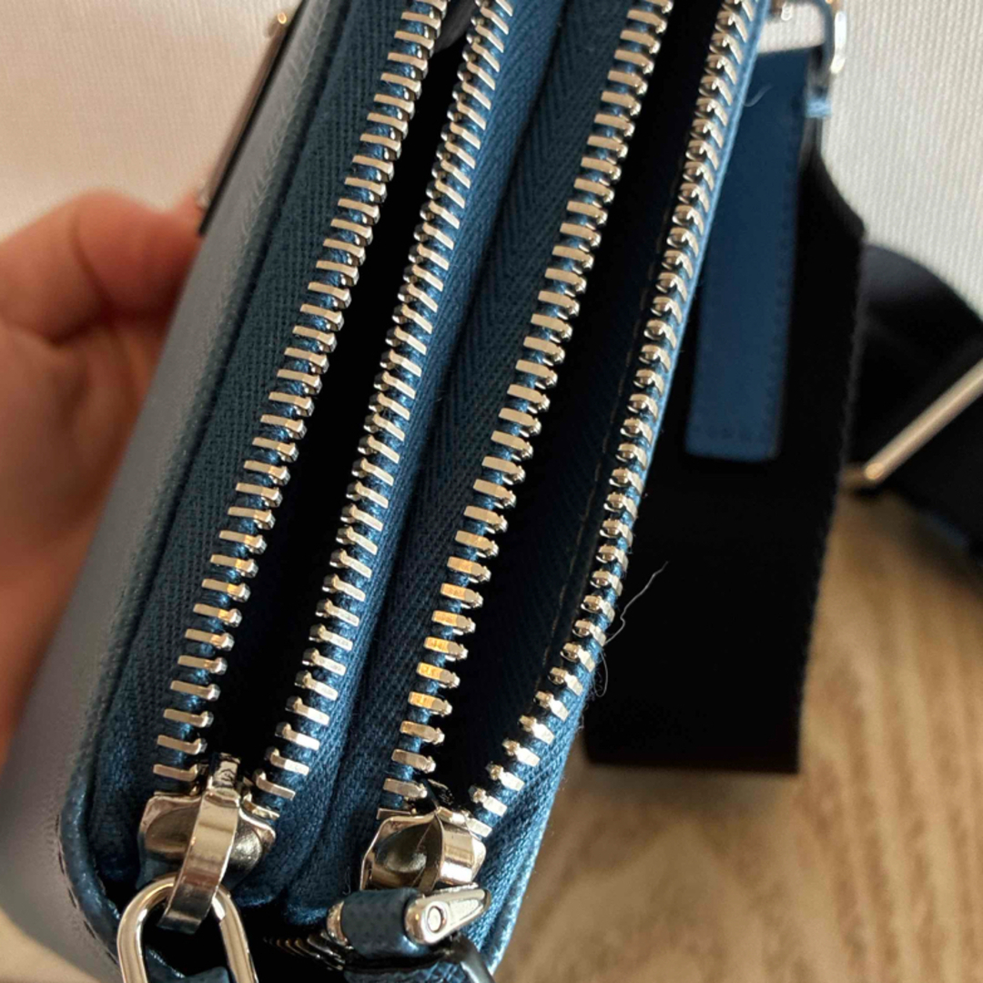 PRADA - プラダ ショルダーバッグ スマホケース サフィアーノ 未使用品