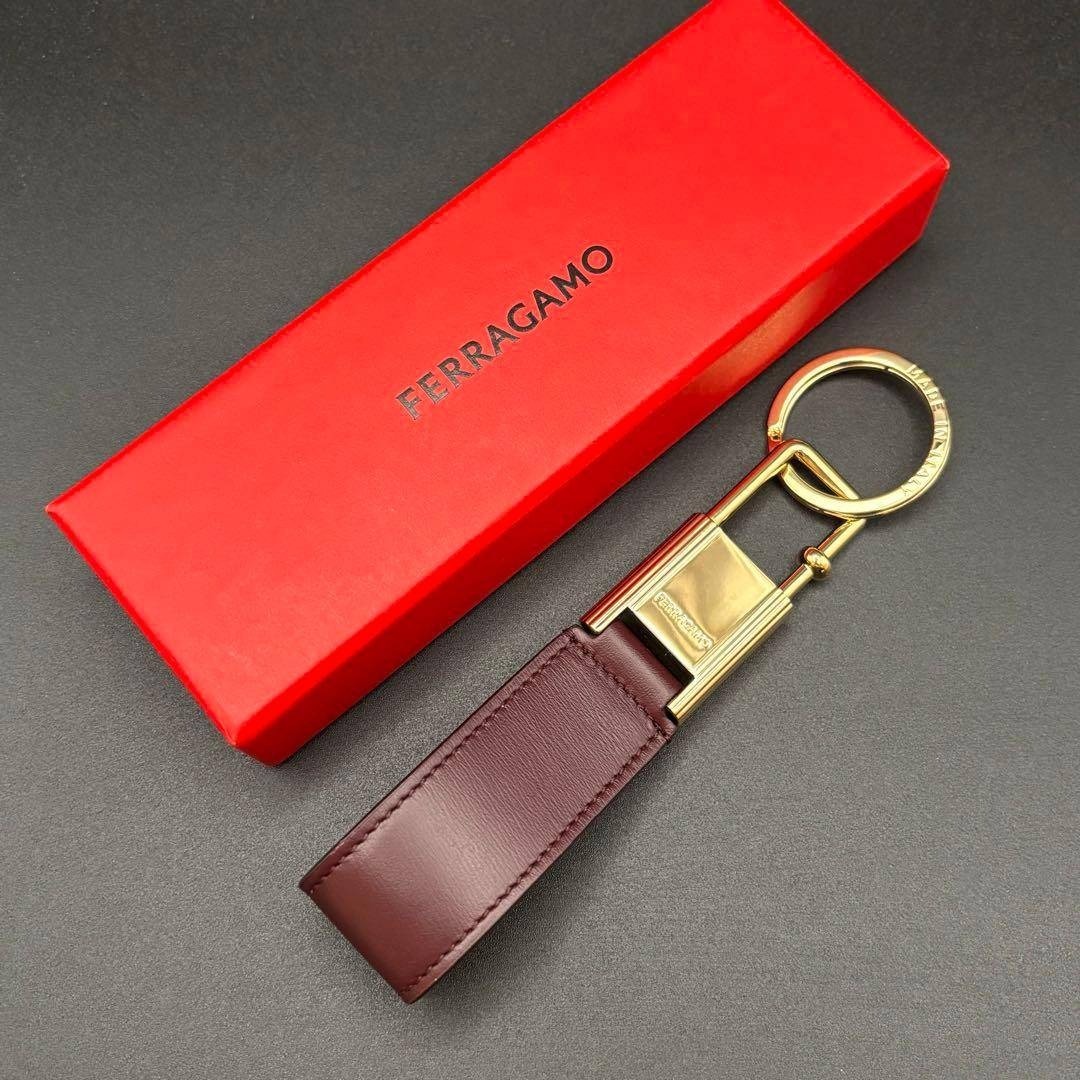 FERRAGAMO - 新品未使用✨24SS フェラガモ キーリング レザー ゴールド