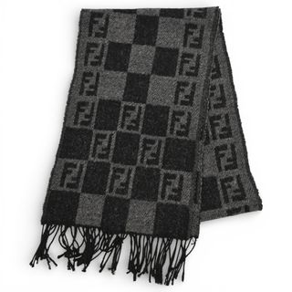 FENDI（マフラー/ショール ・ ブラック/黒色系）のフリマアイテム一覧