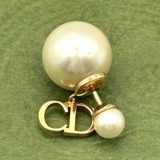 Christian Dior（ピアス ・ ゴールド/金色系）のフリマアイテム一覧