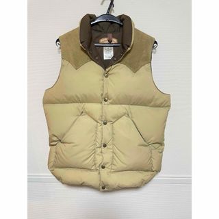 Rocky Mountain Featherbed（ダウンベスト ・ ベージュ系）のフリマ
