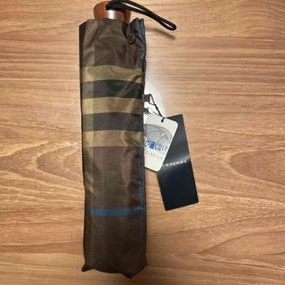 BURBERRY - 未使用 タグ付き バーバリー 雨傘 折りたたみ傘の通販 by
