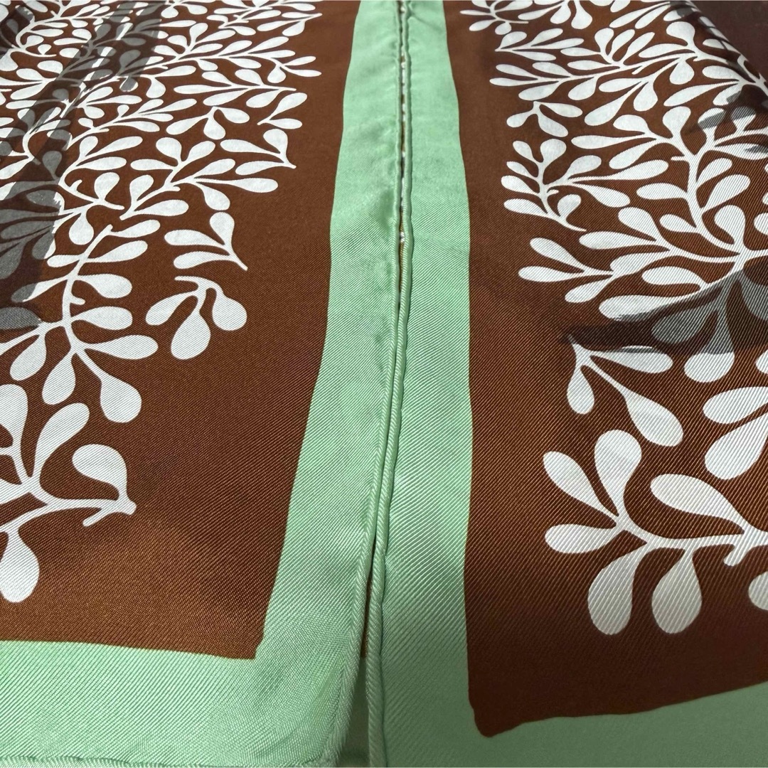 HERMES エルメス カレ65 ブラウン グリーン縁取り シルク