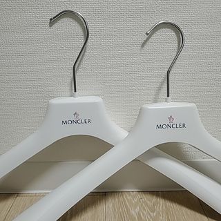 MONCLER（押し入れ収納/ハンガー）のフリマアイテム一覧