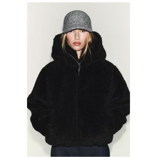 ZARA - 本日最終値下げ！新品未使用 タグつき ZARAフェイクファー