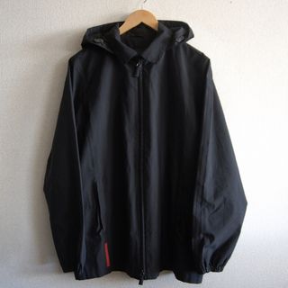 PRADA（マウンテンパーカー）のフリマアイテム一覧