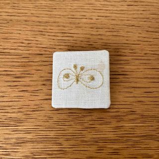 mina perhonen - ⭐︎美品 ミナペルホネン tambourine ブローチ