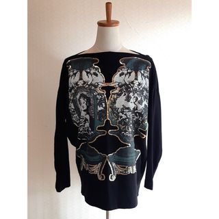 Vivienne Westwood（Tシャツ(長袖/七分)）のフリマアイテム一覧