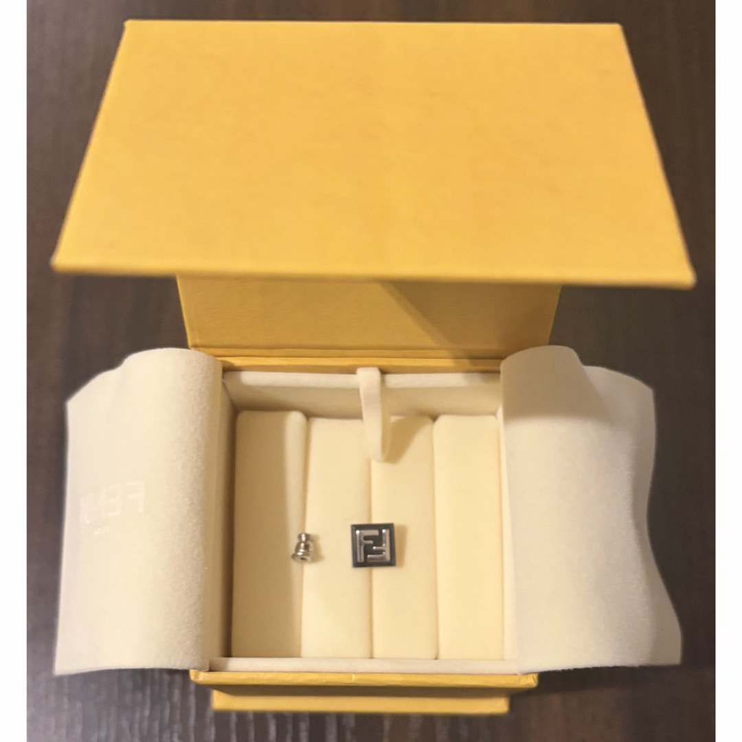 FENDI - フェンディ ピアス の通販 by yakkun's shop｜フェンディなら