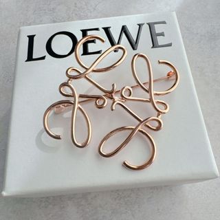 LOEWE - 未使用LOEWE ブローチの通販 by ヨウコ's shop｜ロエベならラクマ