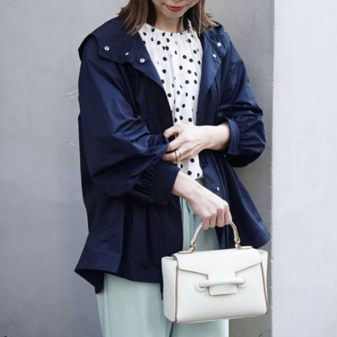 Ballsey - 美品 Ballsey ライトタフタ フーデットショートコート 36の