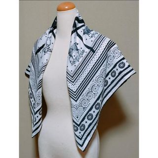 HERMES - エルメス スカーフ カレ90 コスチューム・ドゥ・フェット