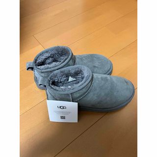 UGG - UGG スタッズ ムートンブーツの通販 by M Store｜アグならラクマ