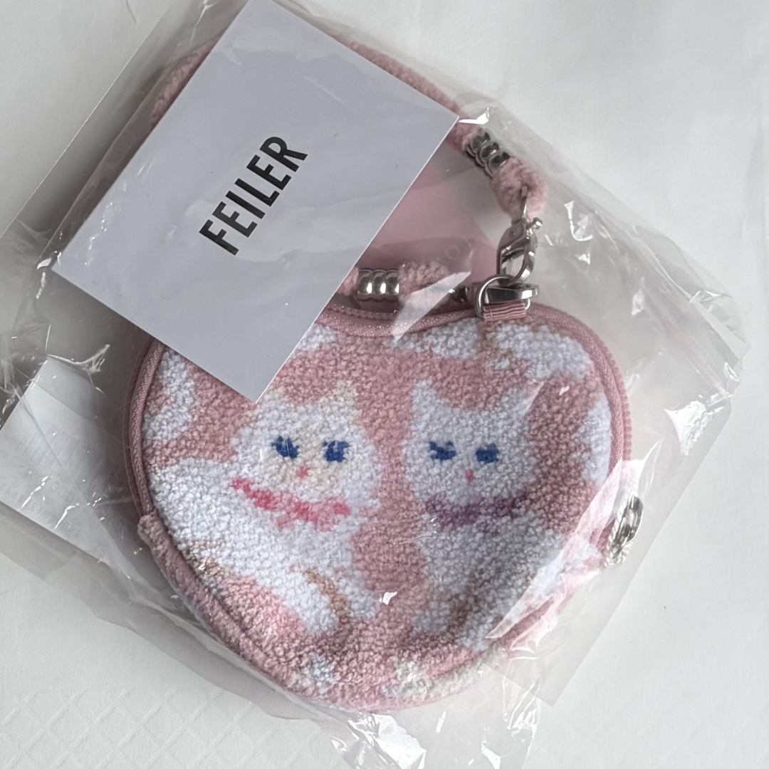 FEILER - FEILER ハート型ポーチ♩モフモフネコチャン♩の通販 by きみ